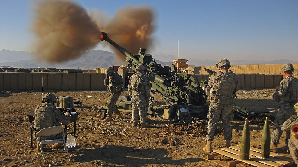 1024px-M777_Light_Towed_Howitzer_1
